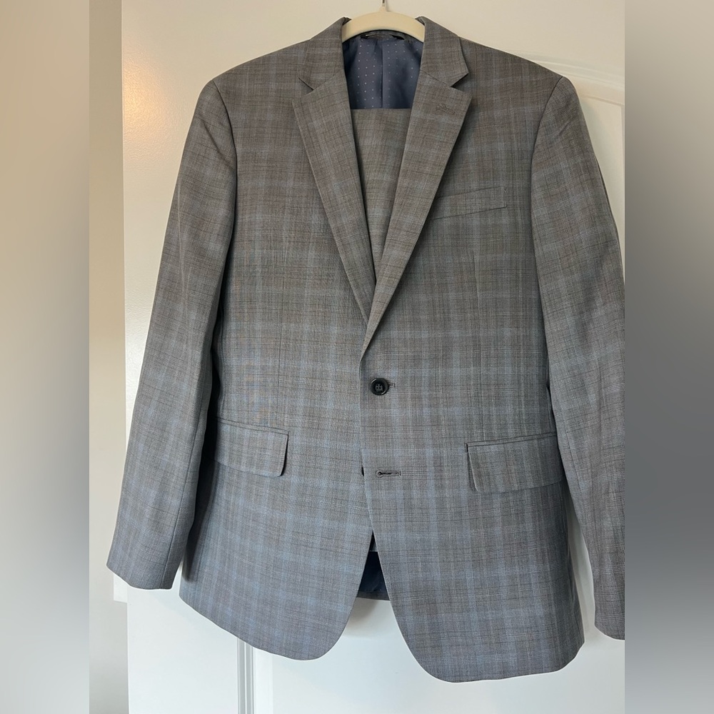 Paisley & Gray Standard Fit Grey & Blue Window Suit Set!